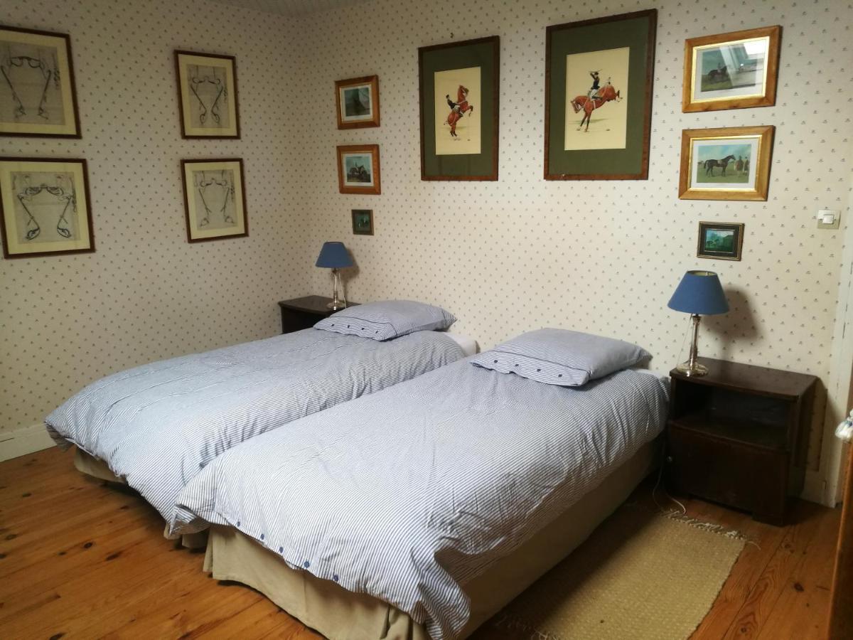 Chez Zaza Bed & Breakfast Stigny ภายนอก รูปภาพ
